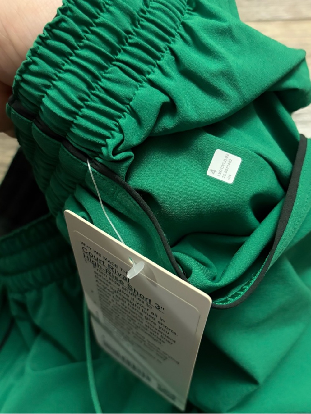 NWT Lululemon Court Rival High-Rise Short 3" (Raceway Green/Rainforest Green) 4 - Picture 3 of 8